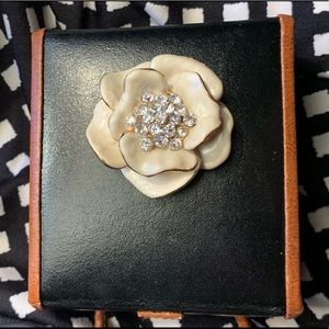 Vintage Camilla Flower Cocktail ring